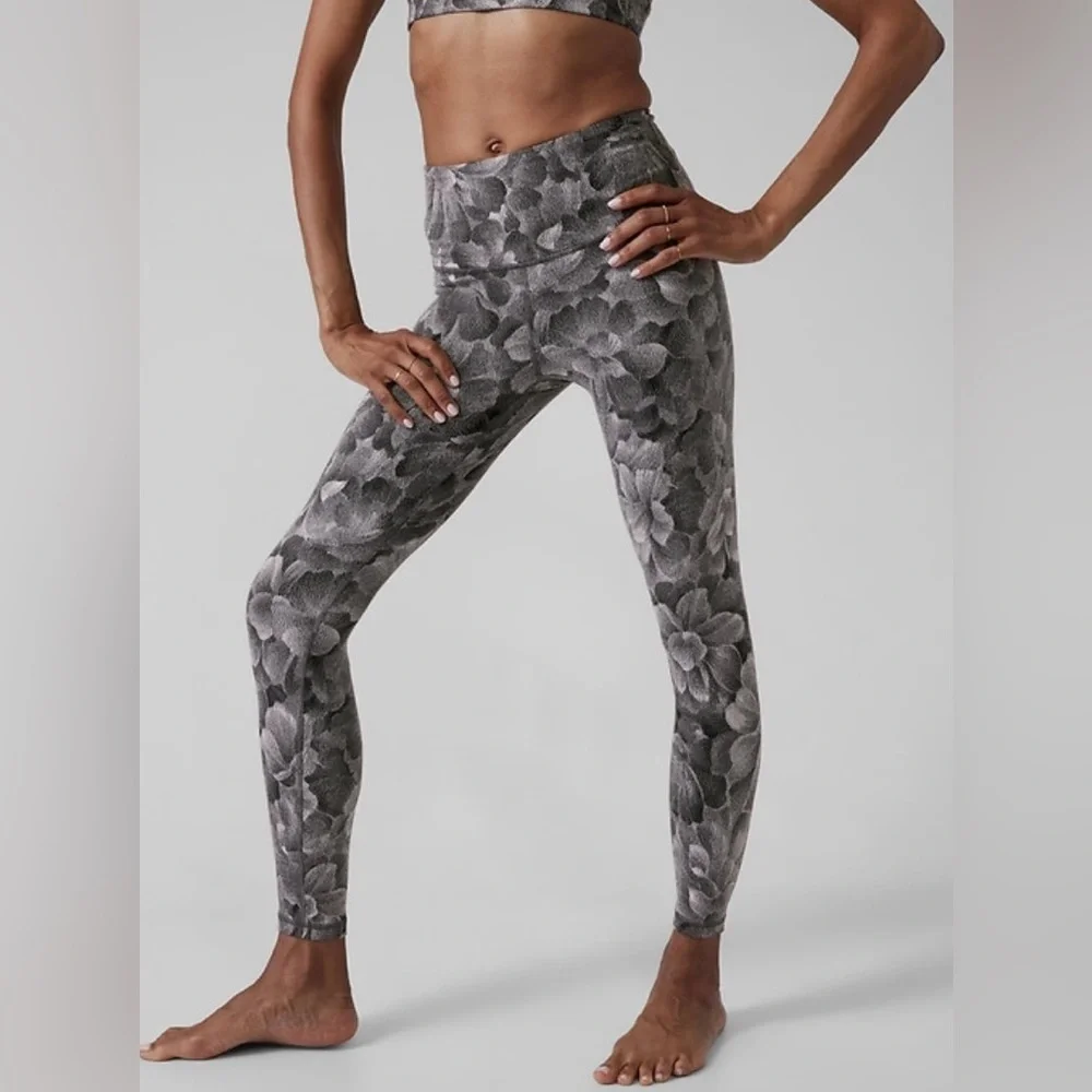 ATHLETA Elation Textured Tight, Bland and White Flora - Picture 1 of 7